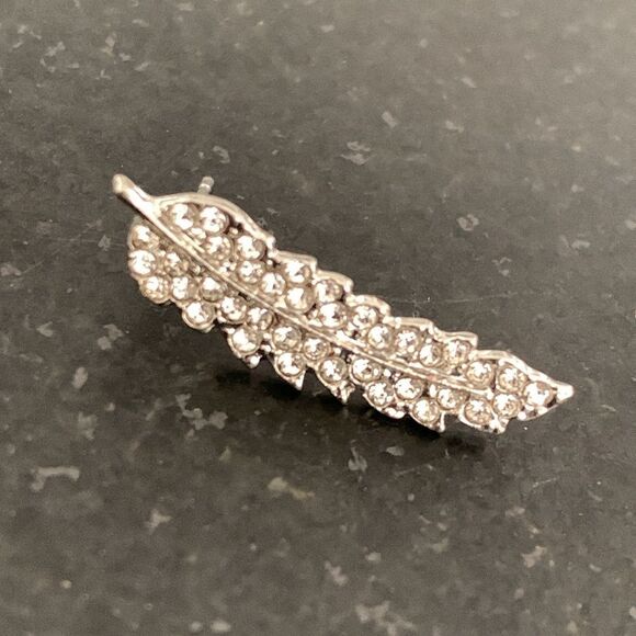 Sparkly Feather Ear Crawler Silver Tone Earrings, Angel Wings, Leaf Studs Gift - Picture 5 of 10